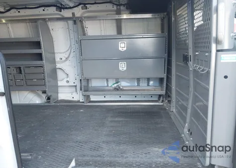 2017 Ford Transit-250 z USA, uszkodzony, nr VIN 1FTYR2YM4HKA71987